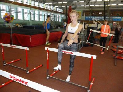 Анна Устинова